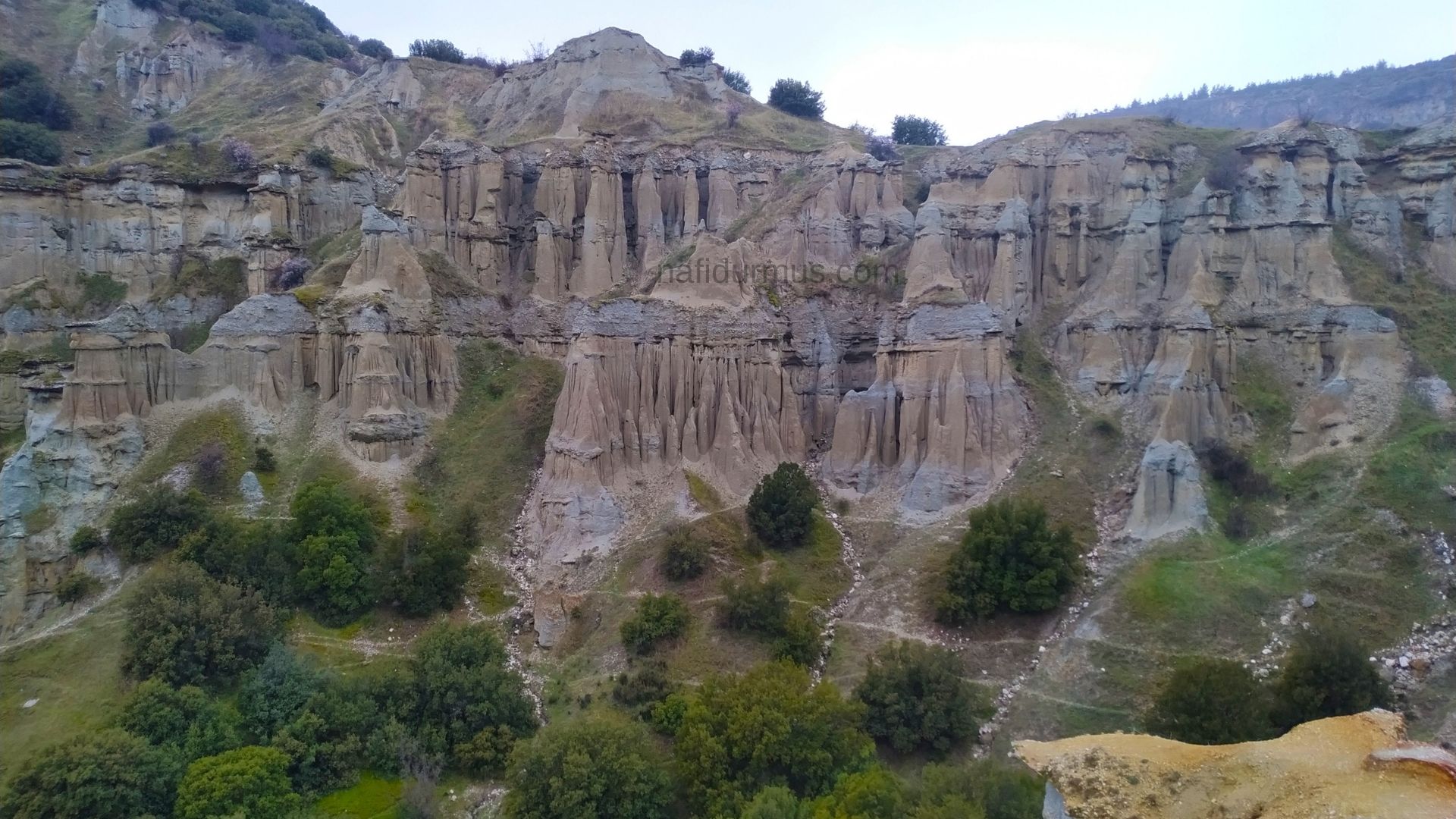 Kula Peri Bacaları Kuladokya Manisa Gezilecek Yerler