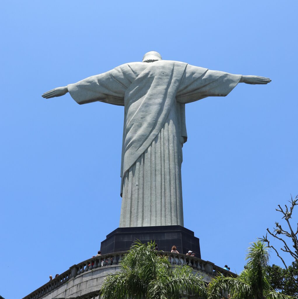 Kurtarıcı İsa Heykeli Brezilya