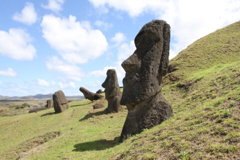Moai Heykelleri Paskalya Adası
