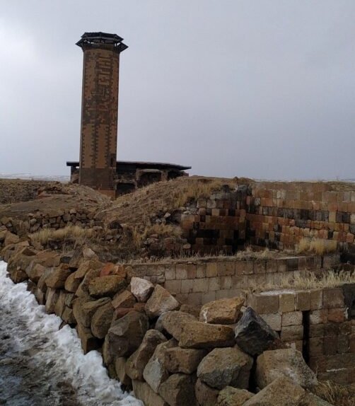 Kars gezilecek yerler ani antik kenti camii